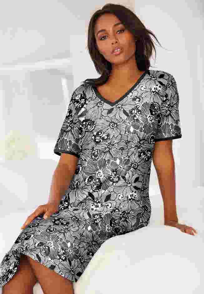 Short T-Shirt Lounger image number 4