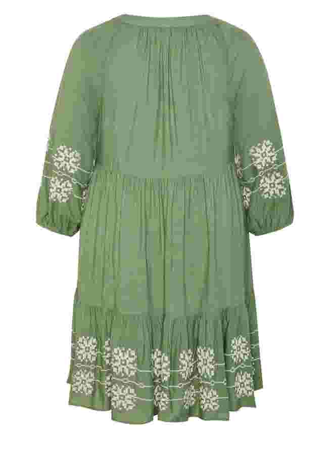Lady Luxe Embroidered Dress image number 5