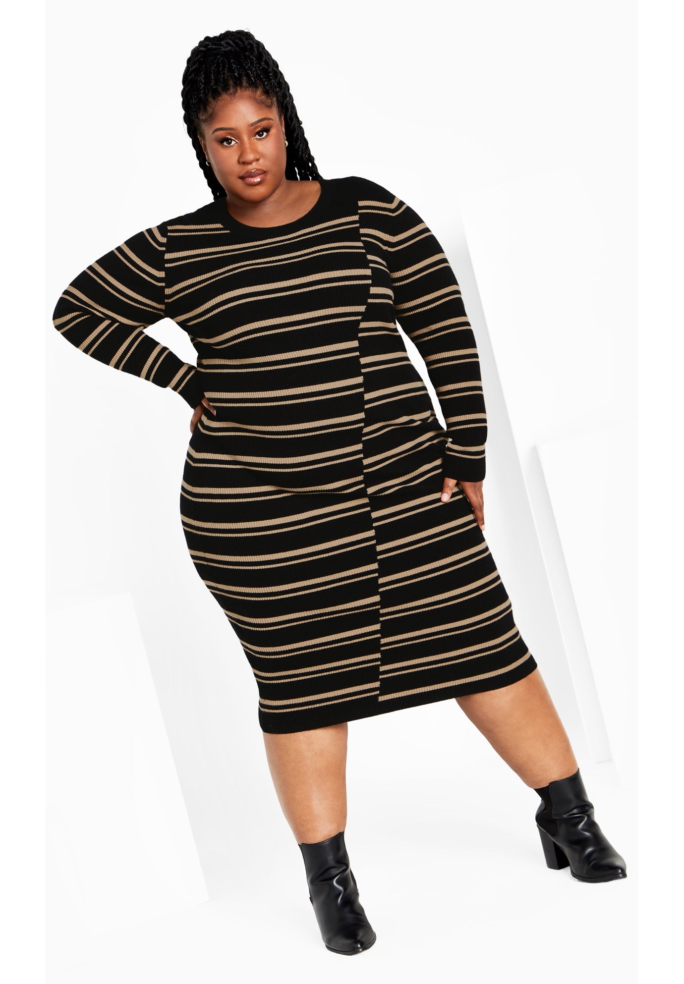 Marly Star Sweater Dress image number 0