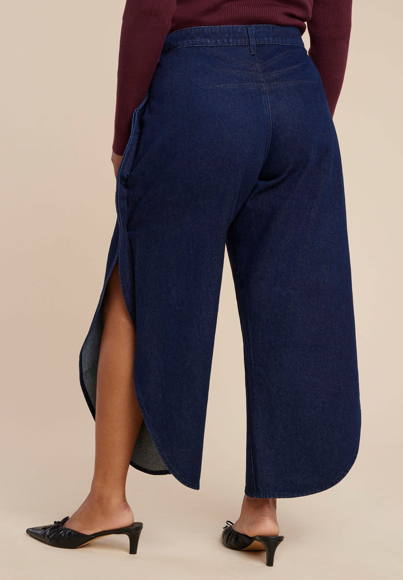 Petal Shape Open Side Jean image number 3