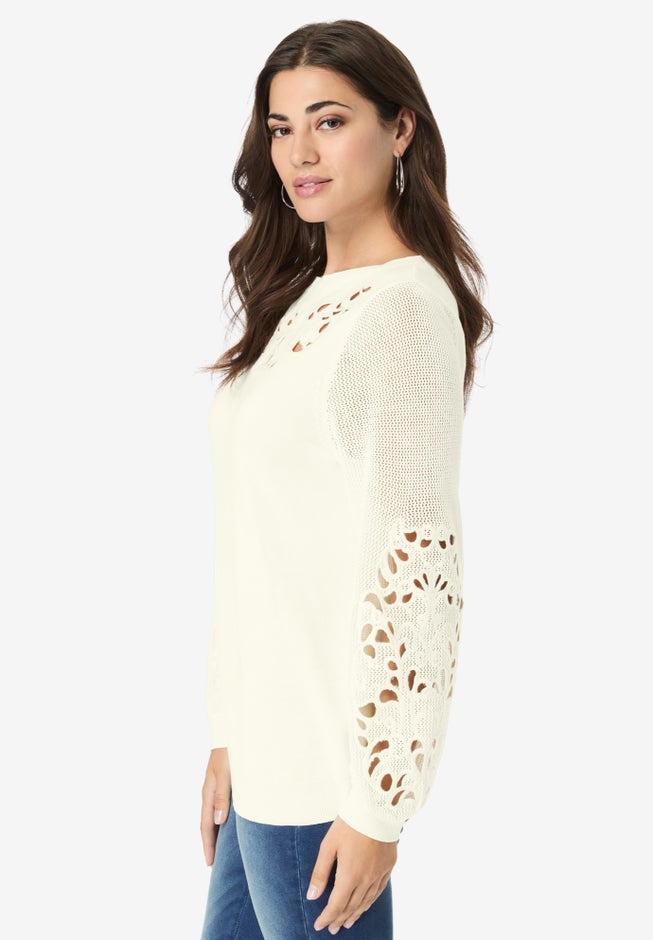 Plus Size Pullover Sweater with Cutout Detail image number 4