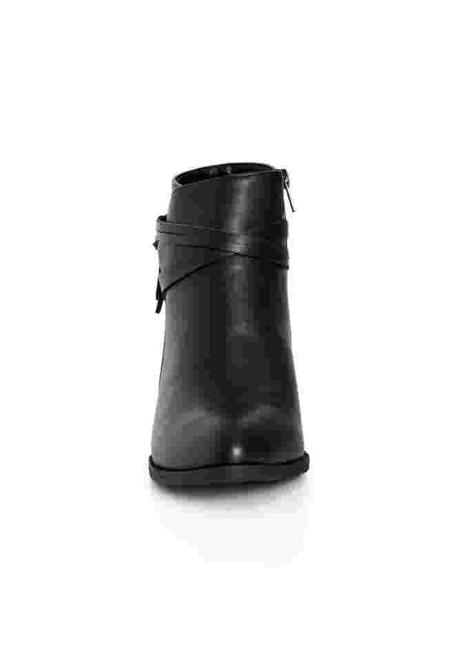 Halsten Ankle Boot image number 4
