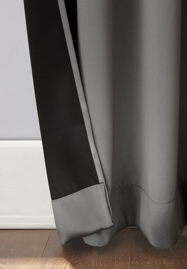 Sun Zero&trade; Oslo 100% Blackout Grommet Panel image number 1