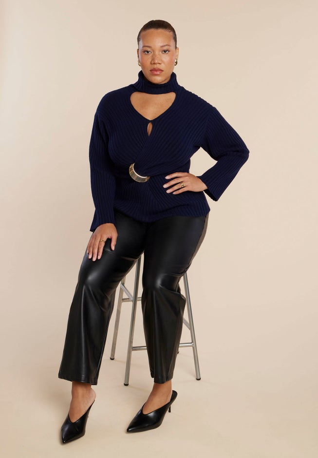 Faux Leather Pintuck Straight Leg Pant image number 3