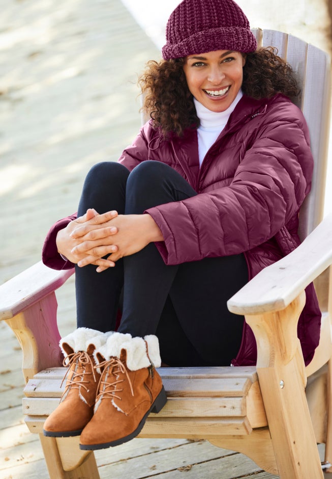 Packable Puffer Jacket image number 1