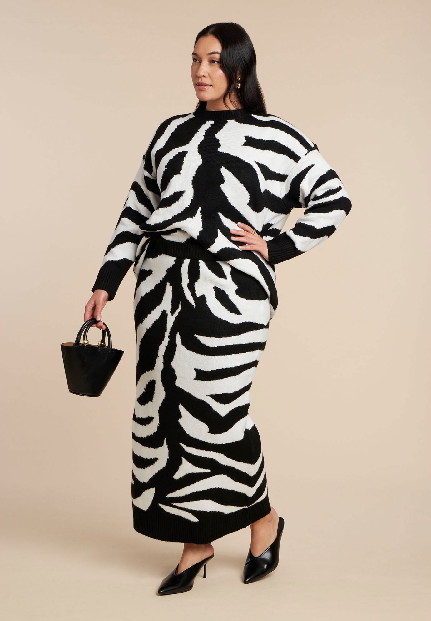 Oversized Zebra Intarsia Sweater image number 2