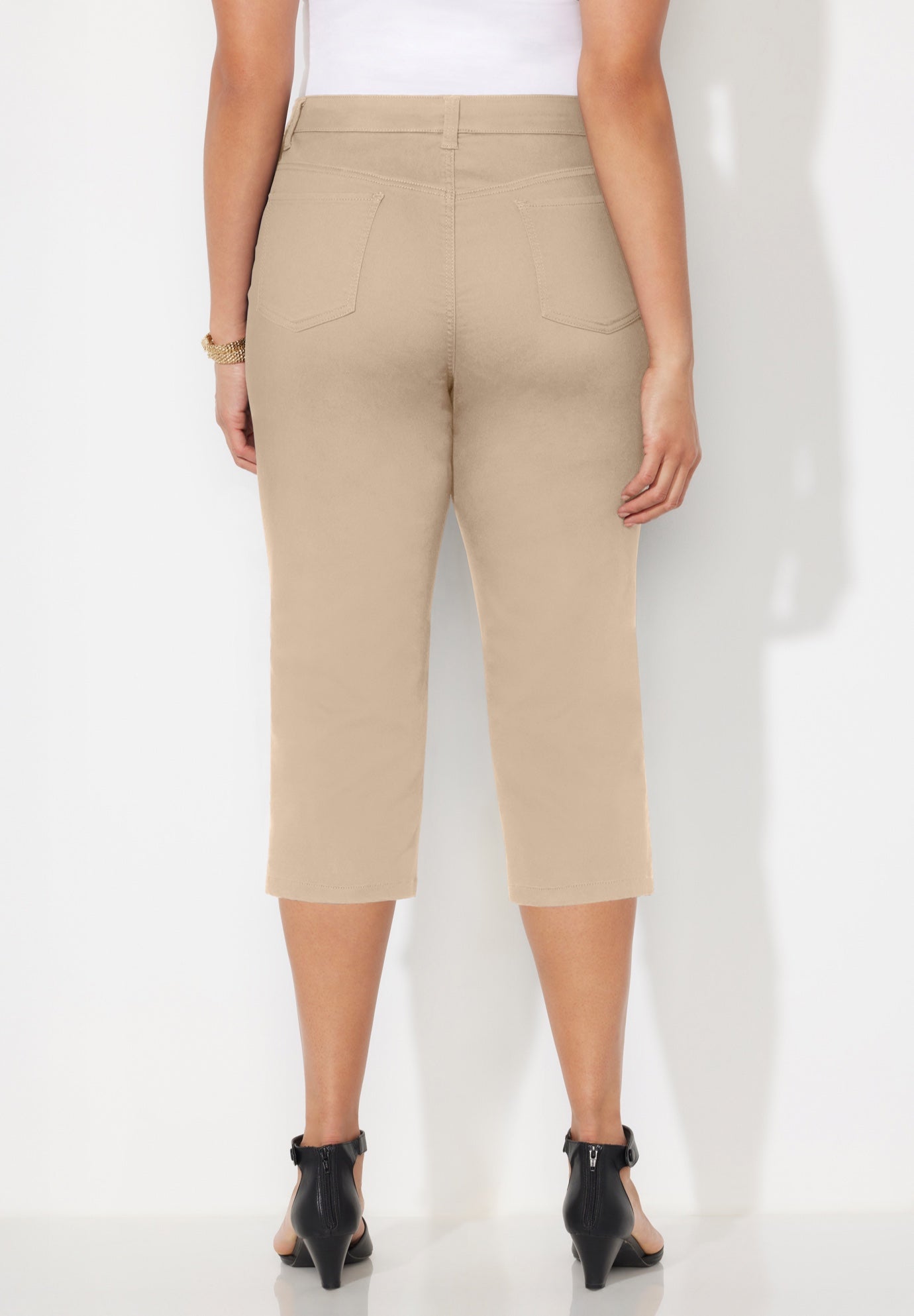 Softluxe Sateen Stretch Capri image number 2