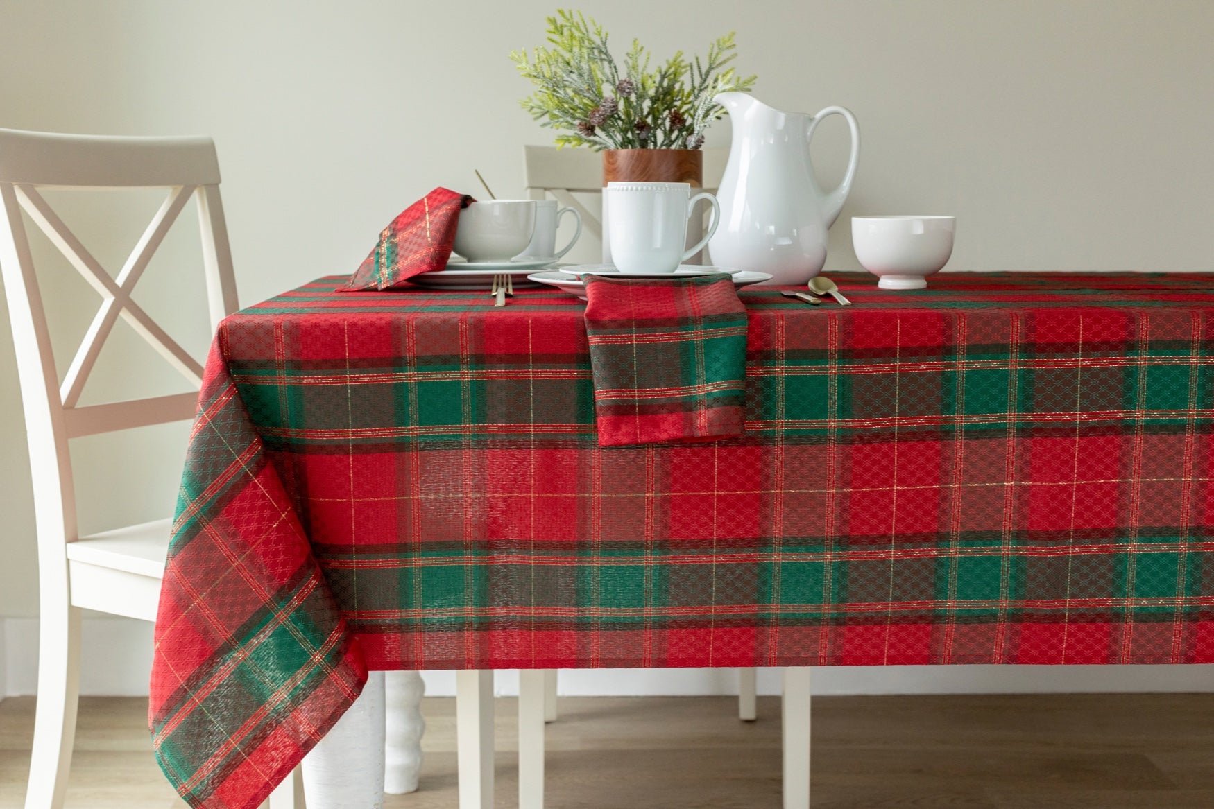Aberdeen Plaid Tablecloth Collection image number 0
