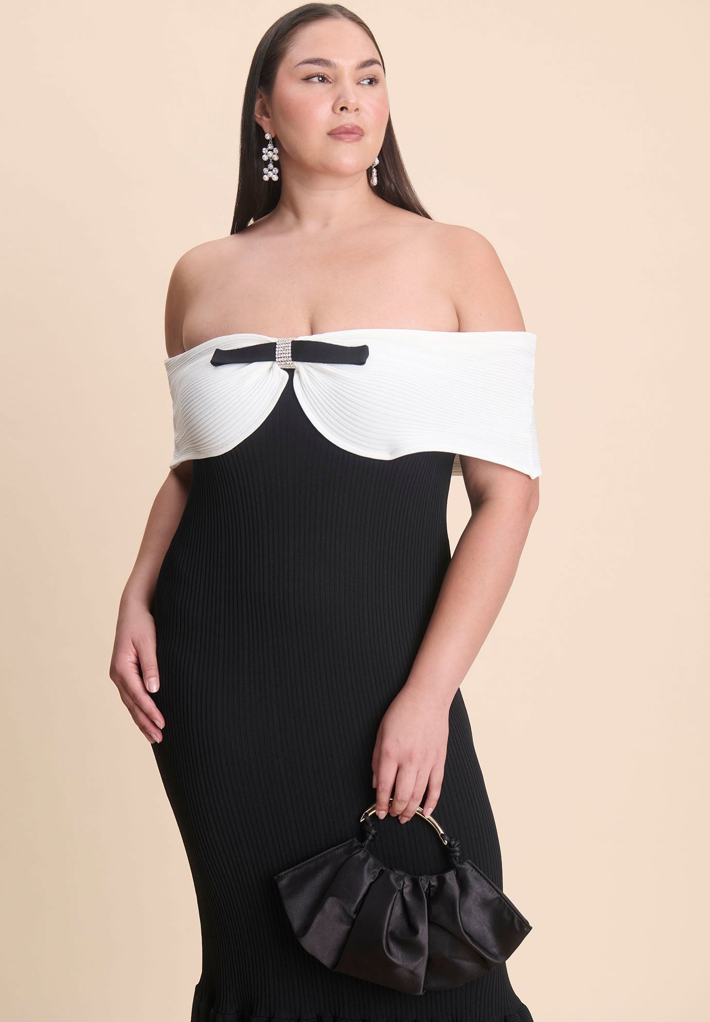 Contrast Bow Fluted Midi Dress image number 3