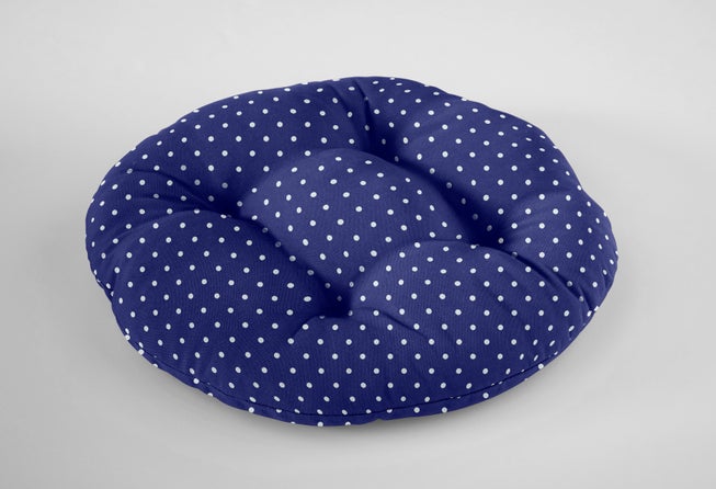 BH Outdoor Performance Tufted Round Chair cushion image number 0