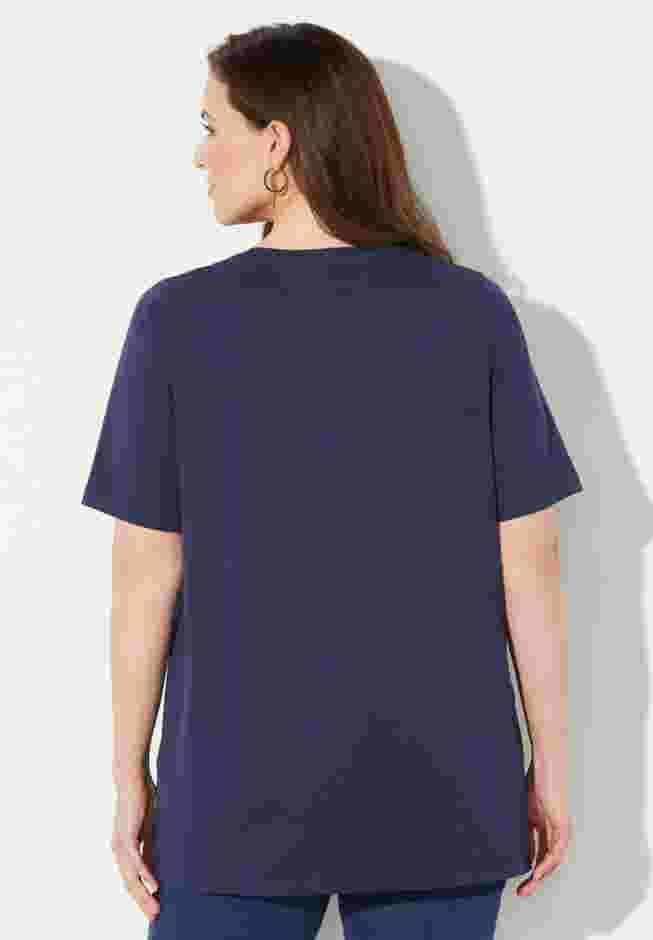 Suprema® Crochet Trim Scoopneck image number 1