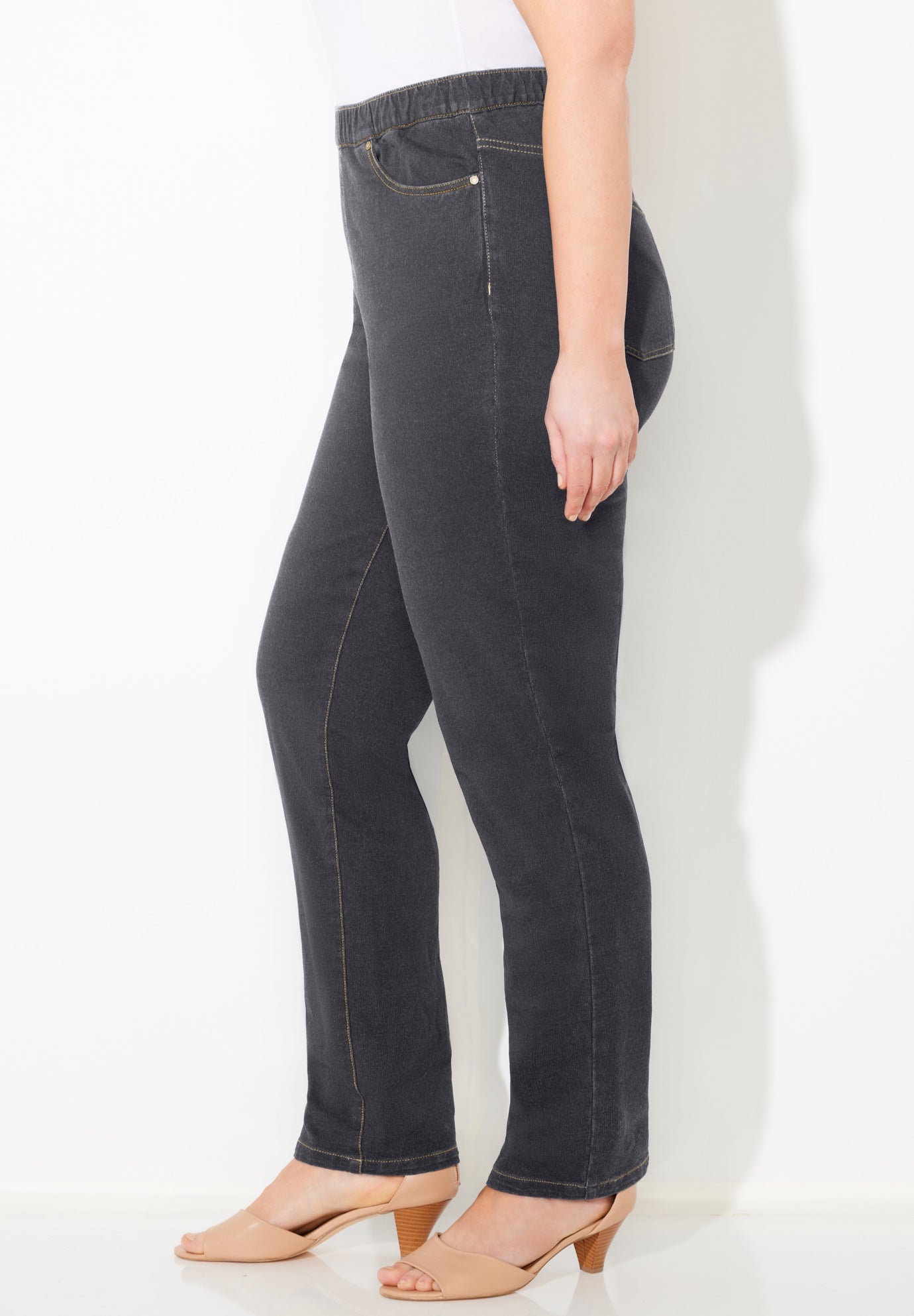 The Curvy Knit Jean image number 3