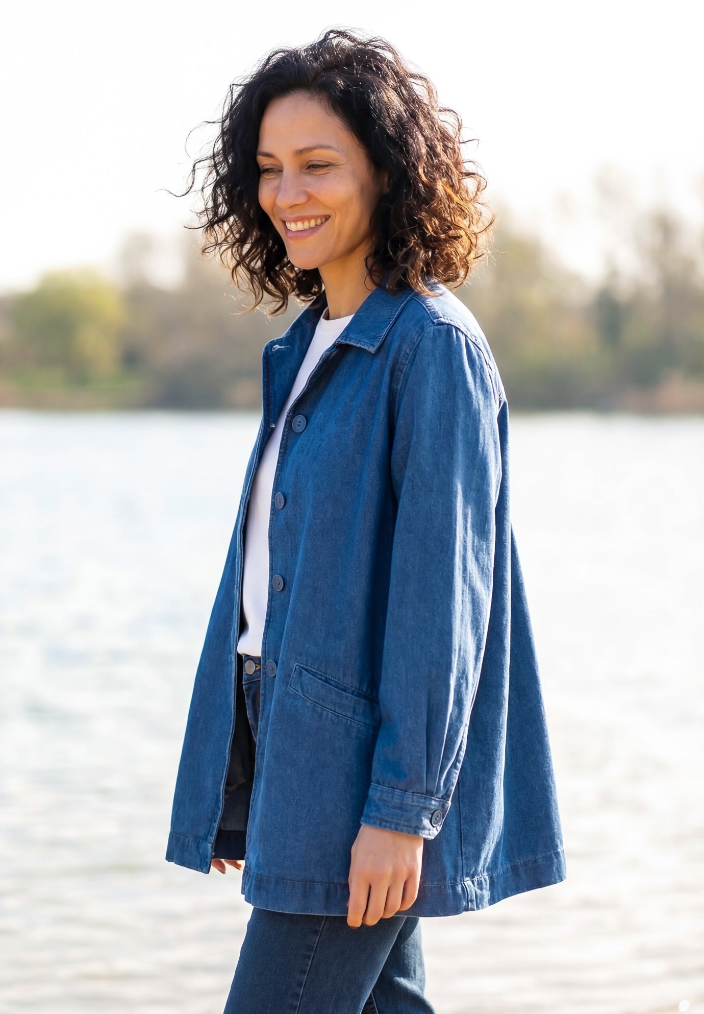 Pleat-Back Denim Jacket image number 3