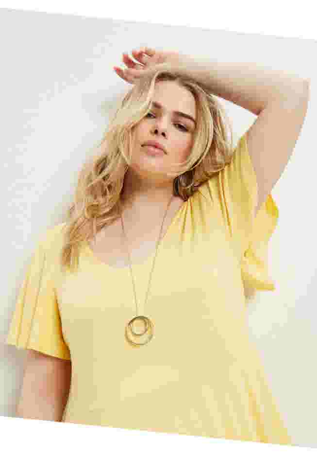 Flutter-Sleeve Peplum Tee image number 3