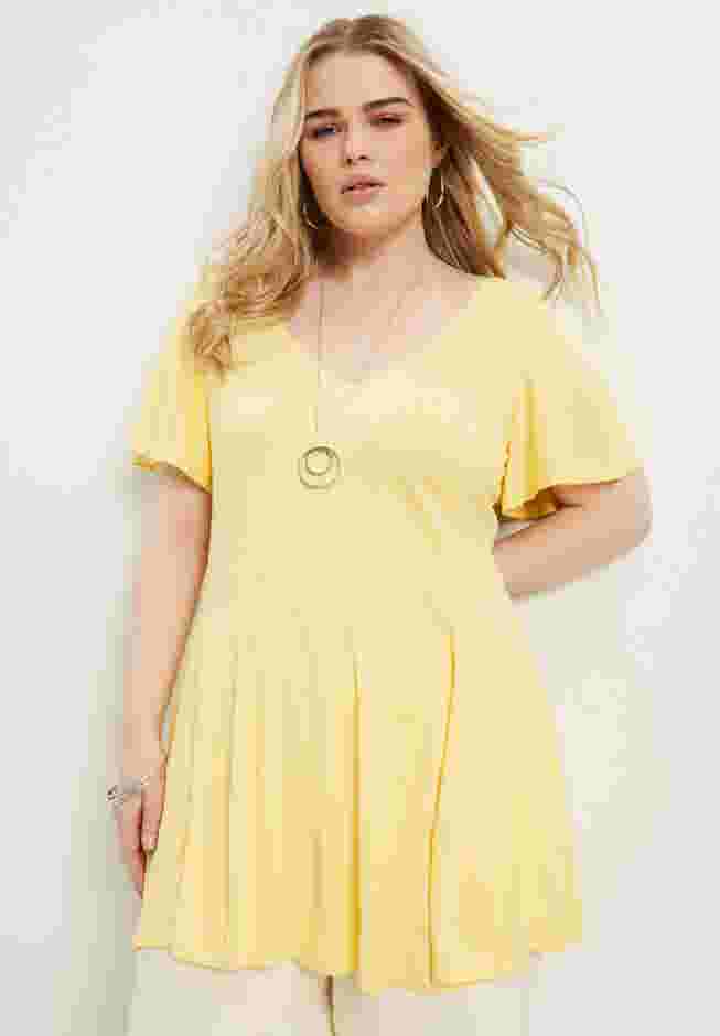 Flutter-Sleeve Peplum Tee image number 4