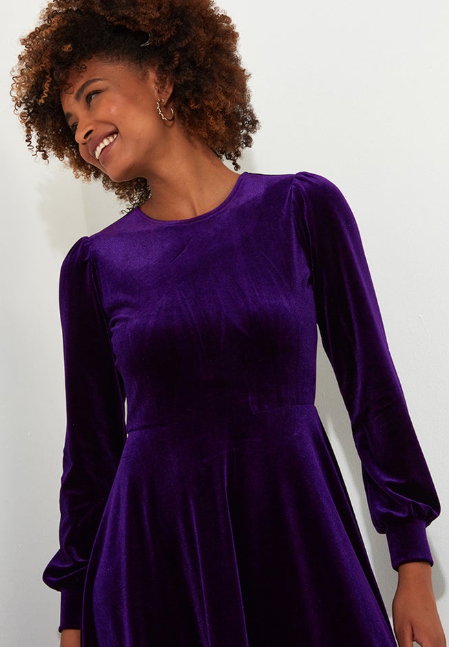 Crew Neck Velvet Midi Dress image number 2
