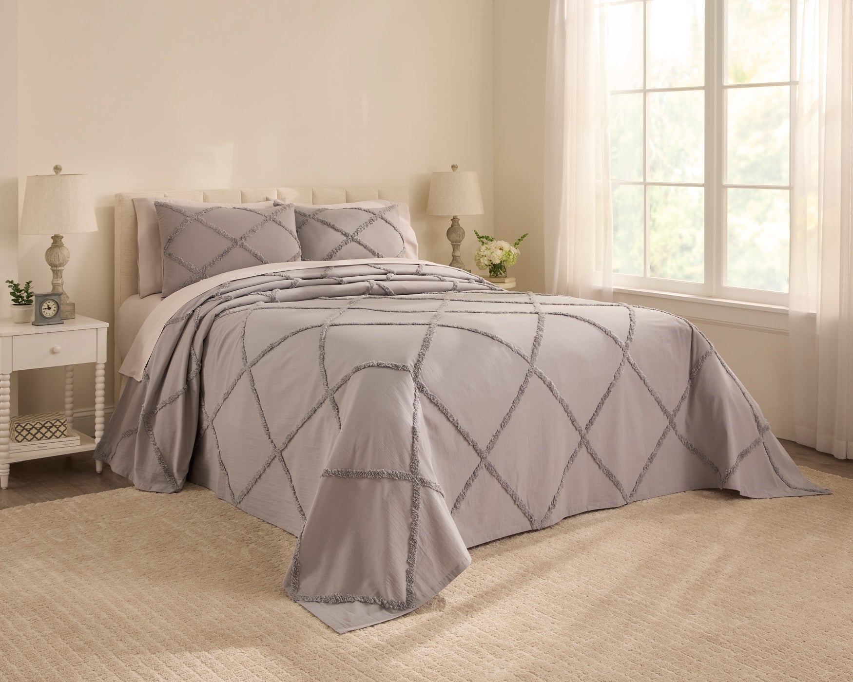 Eva Chenille Bedspread Set  image number 0