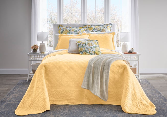 Florence Oversized Bedspread image number null