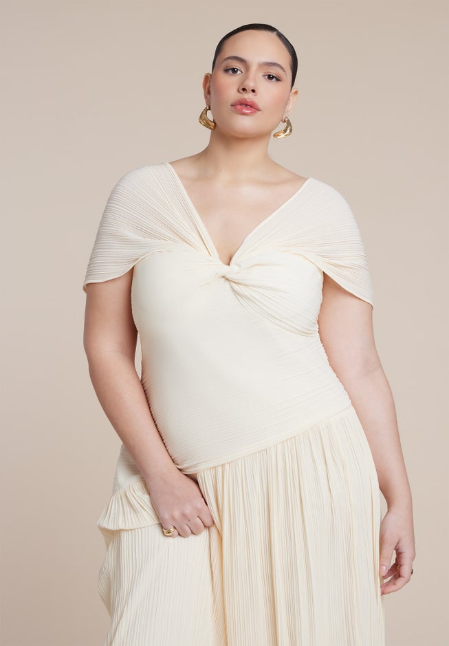 Twist Detail Pleated Chiffon Dress image number 2