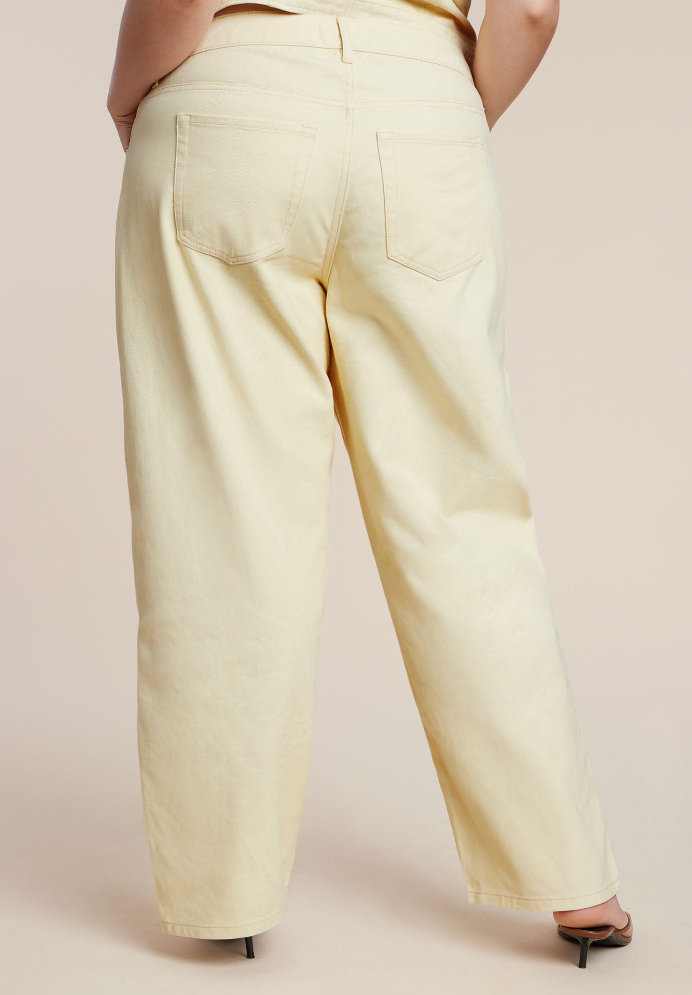 Floral Embroidery Jean image number 2