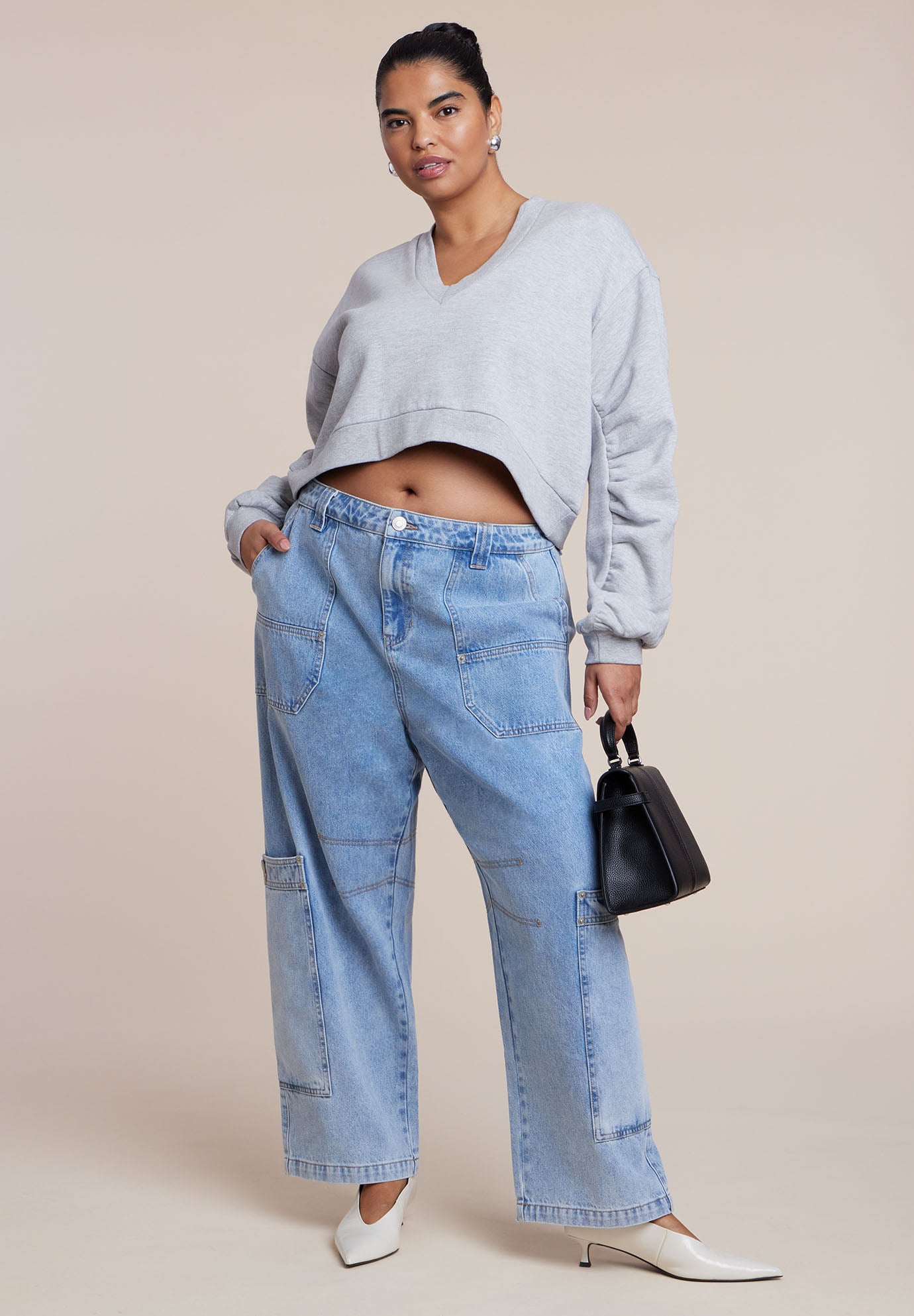 Low Rise Pocket Detail Loose Jean image number 0