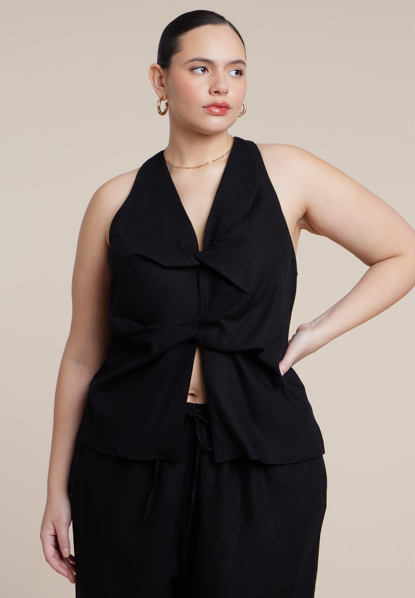 Twisted Linen Halter Top image number 4