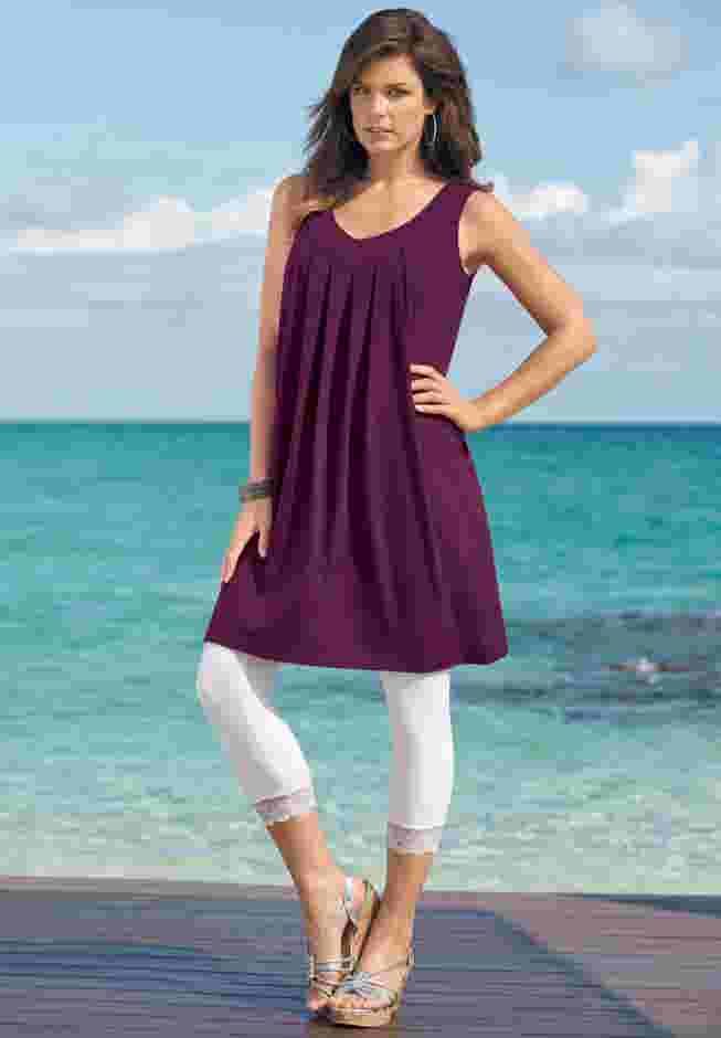 Lace Trim Essential Stretch Capri Legging image number 4