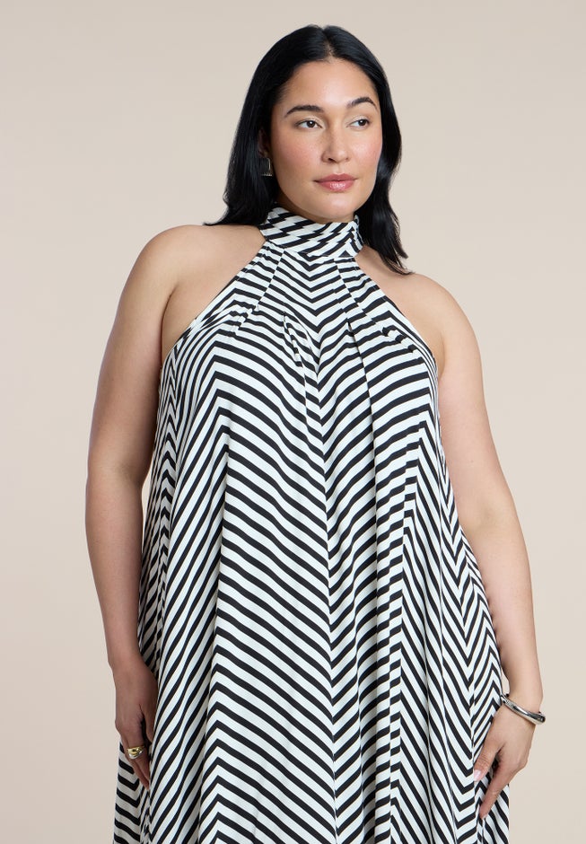 Trapeze Halter Maxi Dress image number 2