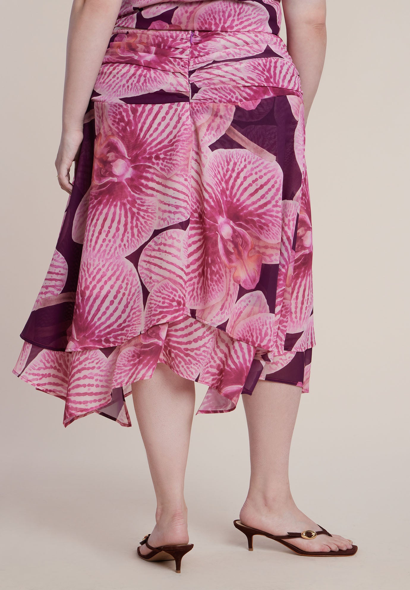 Asymmetric Shirred Midi Skirt image number 3